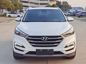 Voitures d'<span class=keywords><strong>occasion</strong></span> Hyundai Tucson SUV LHD Automatique Traction avant 1.6T Faible kilométrage Sans accident Exportation Vente en gros 2016 2017 - Product Image 2