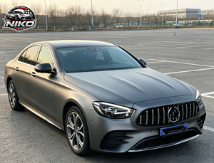 Vinilo para Automóviles NIKO Film PET AMG Gris Montaña, Vinilo de la Mejor Calidad para Envoltura de Automóviles, Impresión Personalizada - Product Image 1