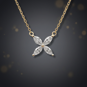 Collar de Diamantes en Oro Amarillo para Mujer, Corte Marquesa, Colgante de Flor de Cuatro Hojas, Certificado GIA, Estilo Clásico, Joyería de Boda - Product Image 3