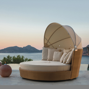 Moderna Tumbona de Mimbre PE con Toldo para Jardín, Playa, Piscina o Patio, en Oferta - Product Image 1