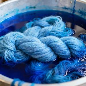 Poudre de colorant <span class=keywords><strong>bleu</strong></span> soufre haute résistance 15 (<span class=keywords><strong>bleu</strong></span> vert <span class=keywords><strong>CV</strong></span>, CI 53540) pour la teinture textile et le denim - Product Image 5