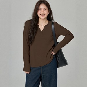 <span class=keywords><strong>T</strong></span>-<span class=keywords><strong>shirt</strong></span> côtelé à col en V et manches longues pour femme <span class=keywords><strong>grande</strong></span> <span class=keywords><strong>taille</strong></span>, en viscose, collection printemps, tailles <span class=keywords><strong>oversize</strong></span>, vente en gros - Product Image 1