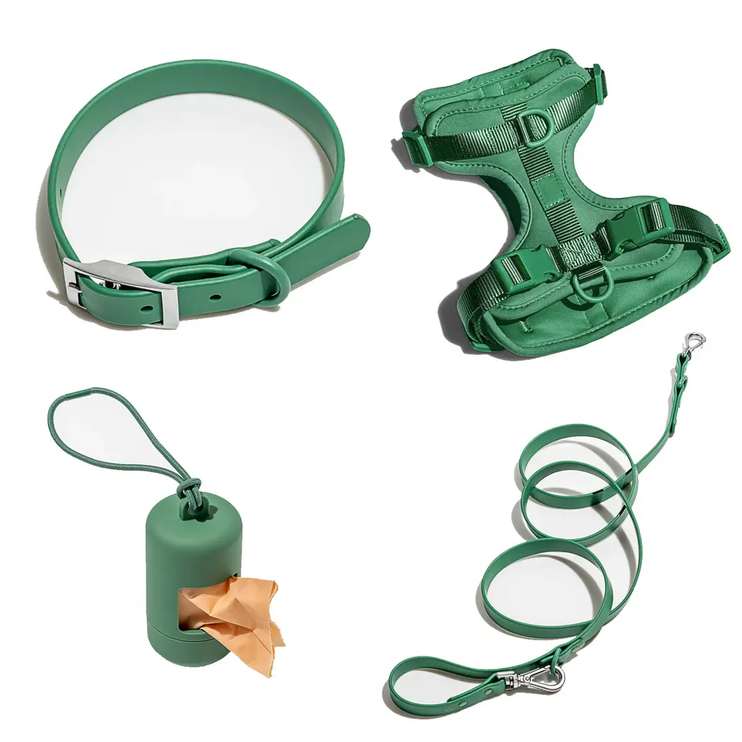 Cinturino in pelle per cani rivestito in PVC stampato personalizzato di alta qualità set di cinturini per imbracatura per cani impermeabili regolabili durevoli