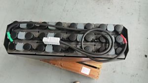 Отличное качество, Тяговая батарея для вилочного погрузчика 3VBS240 24V 240Ah - Product Image 3