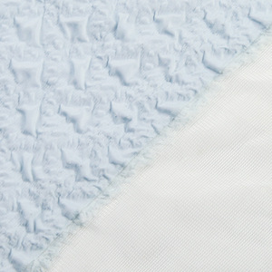 2024 populaire imperméable respirant 3D en relief écrasé 100% Polyester tissu extensible pour les filles veste d'hiver vêtement de mode - Product Image 4