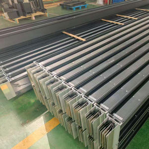 Canalina Compatta per Bus per Centri Dati - Certificata CE, Alta Capacità di Corrente e Risparmio di Spazio - Product Image 5