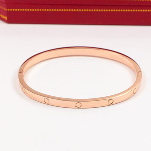 Unisex 18K altın kaplama zarif ayarlanabilir dar çapraz tırnak bilezik için paslanmaz çelik kolye moda Unisex için bilezik - Product Image 3