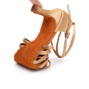 Scarpe da ballo latino da donna <span class=keywords><strong>color</strong></span> tan, sandali con cinturini per salsa e tango, per <span class=keywords><strong>ballerine</strong></span> professioniste - Product Image 2