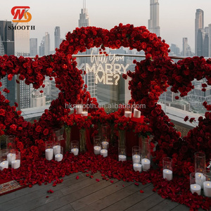 Arco de Flores de Seda Artificial en Forma de Corazón Rojo para Bodas, Escenarios, Jardines o Ceremonias de Propuesta, Día de San Valentín - Product Image 5