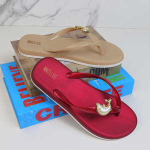 Vente en gros de pantoufles de toilette chinoises pour femmes chaussure femme de luxe tongs pantoufles pour dames - Product Image 4