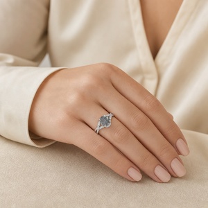 Bague en argent sterling 925 avec diamant poivre et sel naturel, taille ronde avec accents latéraux en forme de feuille, style vintage pour femme - Product Image 2