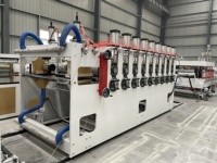 Tablero de espuma plástica de PVC de tres capas, construcción de interiores, fabricación de gabinetes de baño decorativos, línea de máquina