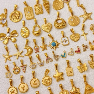 Op maat gemaakte groothandel 18k verguld DIY sieraden bedel, delicaat modieus vlinder hart pizza hanger bedels voor het maken van sieraden - Product Image 3