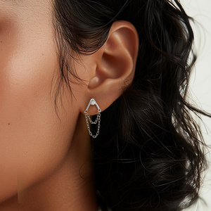 Pendientes de Plata de Ley 925 CANNER con Circonitas, Baño de Rodio, Diseño de Borla y Forma de A, para Uso Diario - Product Image 3