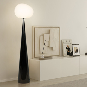 Modern Minimalist LED Nordic Style Table Lamp Vintage Iron Body Floor Lamp for Living Room Sofa Bedroom Bedside with E27 Base - Product Image 6