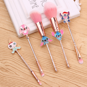 Juego <span class=keywords><strong>de</strong></span> pinceles <span class=keywords><strong>de</strong></span> <span class=keywords><strong>maquillaje</strong></span> <span class=keywords><strong>de</strong></span> personajes <span class=keywords><strong>de</strong></span> <span class=keywords><strong>Stitch</strong></span>, 5 unidades, mango <span class=keywords><strong>de</strong></span> diseño <span class=keywords><strong>de</strong></span> notas musicales, sombra <span class=keywords><strong>de</strong></span> ojos en polvo, regalo - Product Image 4