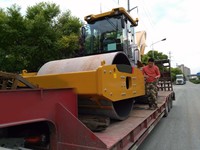 Compacteur de sol vibrant HeavyRoll XS263J 140 kW 26 tonnes pour les projets routiers et de terrassement à grande échelle
