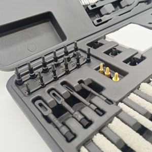 Kit de nettoyage universel pour armes à feu de tous calibres, tiges en laiton, brosses, 6 supports de lunette, étui rigide durable pour applications de sécurité et de chasse - Product Image 4