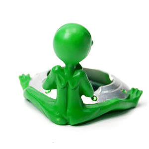 ชุดที่เขี่ยบุหรี่ลายการ์ตูนสุดสร้างสรรค์มีลักษณะเฉพาะตัวจานบินที่เขี่ยบุหรี่ยางเรซิน - Product Image 3