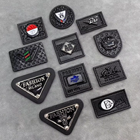 Étiquettes métalliques en alliage de zinc écologiques personnalisées, logo de marque en relief 3D plaqué, étiquettes pour vêtements, chaussures, sacs