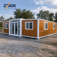 Casa Contenedor Expandible de 20 y 40 pies con Acabado de Madera de Teca, Estructura Blanca, Puerta Triple Corredera, Casa Modular Prefabricada
