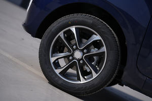 Fabricantes Chinos Exportan Vehículo Eléctrico EEC L7e, Mini Auto Inteligente de Nueva Energía, Cero Emisiones, Uso Familiar, Batería de 13.9kWh, Autonomía de 170km - Product Image 5