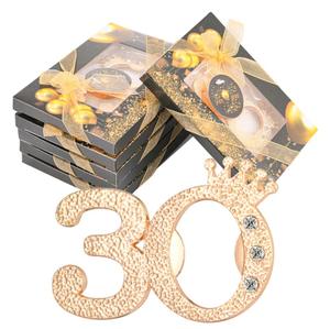 Ouvre-bouteille <span class=keywords><strong>de</strong></span> bière couronne numérique en métal pour 30e <span class=keywords><strong>40e</strong></span> 50e 60e 70e anniversaires <span class=keywords><strong>de</strong></span> <span class=keywords><strong>mariage</strong></span> faveurs <span class=keywords><strong>de</strong></span> fête invités Souvenirs cadeaux - Product Image 6
