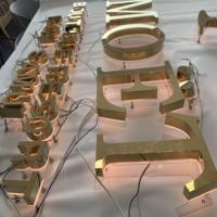 Papan Huruf Saluran Emas Custom dengan Lampu Latar untuk Salon Kecantikan SPA Studio Kuku Bersertifikat CE RoHS SGS OEM ODM Baja Tahan Karat