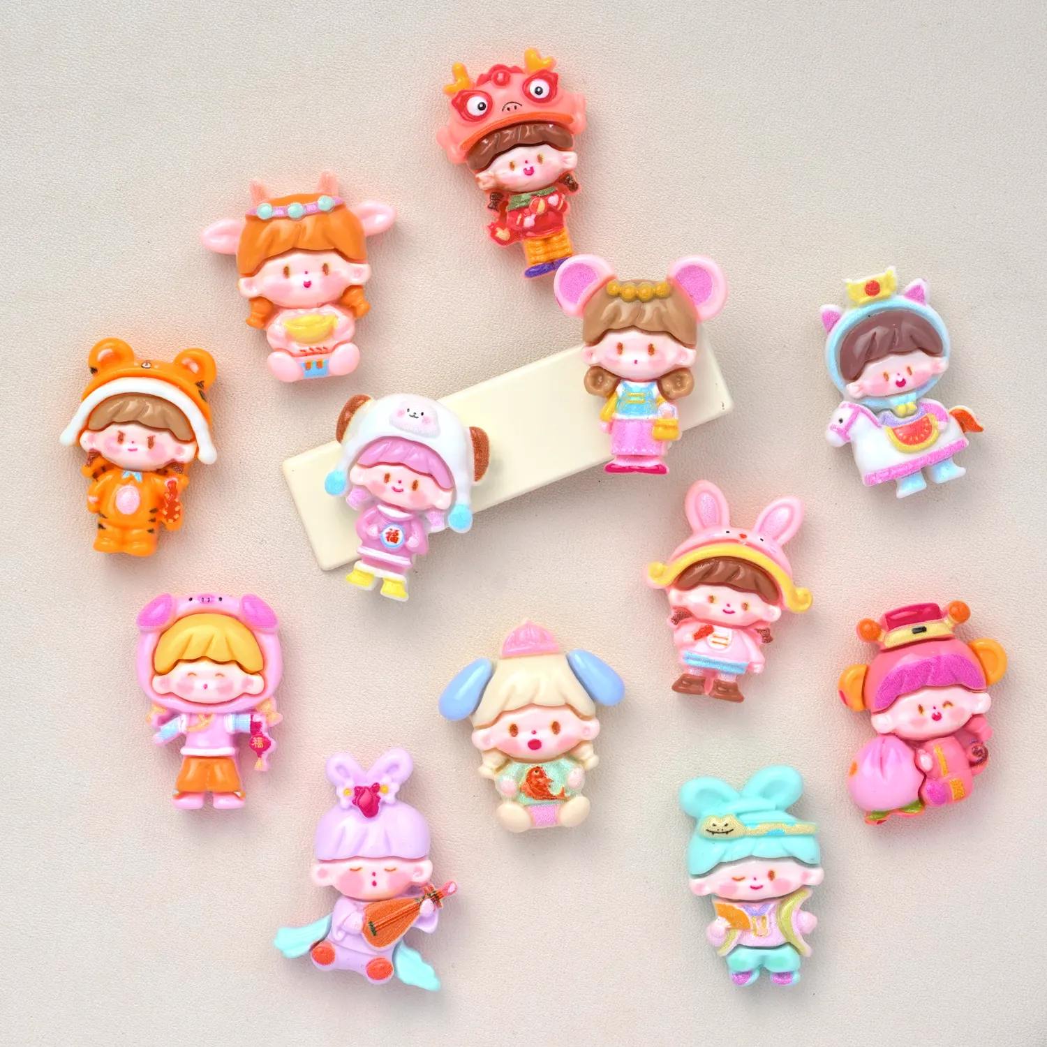 Wholesale kawaii flatback cartoon charms resin art cabochons for cell phone chain pendant DIY handmade hairpin making materials