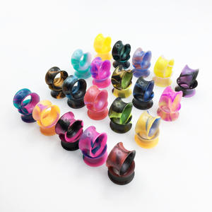 أزياء مزدوجة اشتعال مقاييس رقيقة سيليكون ثقب المجوهرات سدادات الأذن الأنفاق اللحم - Product Image 1