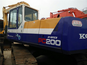 Excavatrice Komatsu PC200 d'occasion bien entretenue, faible nombre d'heures de fonctionnement, 29 tonnes, moteur 136KW, boîte de vitesses, pompe, roulement, PLC - Product Image 3