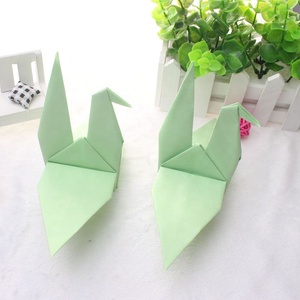 Grullas de <span class=keywords><strong>Papel</strong></span> Origami Blancas Hechas a Mano - Forma de Animal con Patrón Sólido - Venta al por Mayor de Artesanía Coleccionable para Decoración del Hogar - Product Image 5