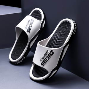 Nouvelles pantoufles tendance et sportives pour hommes - Chaussures d'été à semelle souple pour la maison - Tongs pour hommes - Product Image 4
