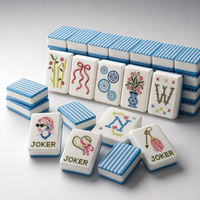 Tuiles de Mahjong américaines en acrylique double couche style point de croix, ensemble de tuiles en bambou avec ruban rouge, plaque bleue, motif fleur du vent et Joker