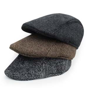 Berretti e Cappelli Personalizzati in Cotone, Lino e Tweed di Lana, Stile Retrò Molto Popolare per Inverno ed Estate - Product Image 3