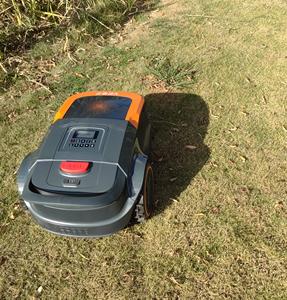 เครื่องตัดหญ้าอัจฉริยะ วางแผนเส้นทางอัตโนมัติ ไม่ต้องใช้ลวดกำหนดขอบเขต ระบบ GPS RTK พร้อมระบบหลบหลีกสิ่งกีดขวางด้วยภาพ - Product Image 2