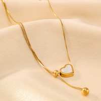 Collier en acier inoxydable en forme de coeur tridimensionnel exquis pour femmes Pull Love Shell Niche Design Fashion Pendentif Colliers