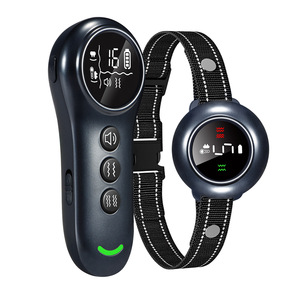Collier d'entraînement intelligent pour chien avec contrôle des aboiements par vibration, télécommande rechargeable à affichage numérique pour équipement d'entraînement des animaux de compagnie - Product Image 1