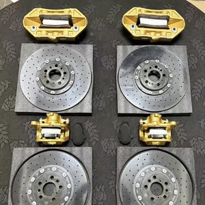 Kit Freni in Fibra di Carbonio e Ceramica M Performance a 6 Pistoni Anteriori e Posteriori per Nuova Serie 5 M5 F30 F10 X3 F36 E92 X5 - Product Image 2