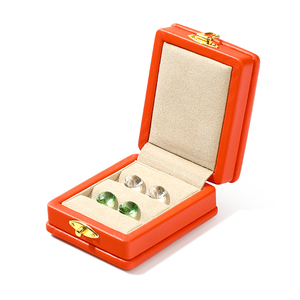 Vente en gros Emballage de bijoux personnalisé en cuir PU personnalisé Bijoux de luxe avec diamant Coffrets cadeaux avec logo - Product Image 6