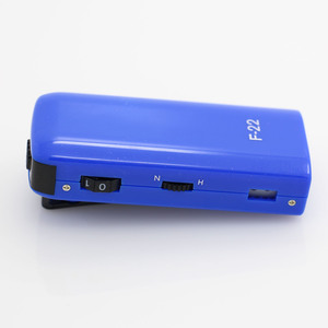 Aide auditive de poche F-22 - Couleur noire, pile AA, prix économique - Product Image 2