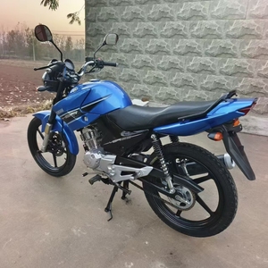 Yamaha YBR K : Motos et motocyclettes d'occasion à essence, faible vibration, conduite confortable - Product Image 6