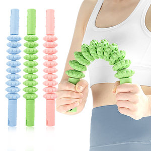 Rouleau de massage des dents de loup 2 en 1 Rouleau à dix roues pliable pour l'entraînement de force des bras Contact bionique pour l'entraînement - Product Image 1