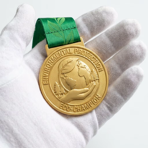 Medalla de <span class=keywords><strong>Primera</strong></span> Lugar Personalizada en Oro para Competiciones de Aviación, con Relieve de Avión y Nube en Cinta Azul, para Premios a Pilotos - Product Image 4