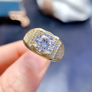 แหวนเงินแท้ 925 ประดับโมอิสซาไนต์ 1 กะรัต 2 กะรัต ชุบทอง ทรงกลมคลาสสิก ปรับขนาดได้ สำหรับผู้ชาย ชุบโรเดียม แหวนแต่งงาน แหวนงานเลี้ยง - Product Image 4