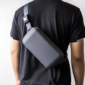 Chinfai New Design Sling Bag Pequena Mochila Homens Impermeável Crossbody Bag Mochila Peito Casual Running Travel Shoulder Bag