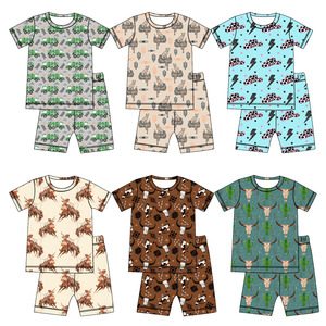 Vente en gros Ensemble <span class=keywords><strong>pantalon</strong></span> court à manches courtes pour garçons à motif de vache occidentale-Ensemble deux pièces pour enfants très populaire - Product Image 1
