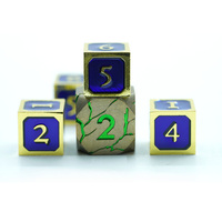 Mini or numéro 6 faces polyédrique simple forme carrée de dés en métal bleu en alliage de zinc pour les jeux de société DnD