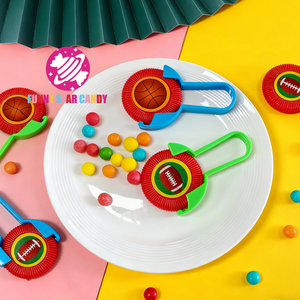 Nouveau jouet catapulte de football soucoupe volante, <span class=keywords><strong>bonbons</strong></span> <span class=keywords><strong>personnalisés</strong></span> pour enfants, balles rebondissantes sur le thème du sport, <span class=keywords><strong>bonbons</strong></span> gonflés colorés et sucrés - Product Image 2