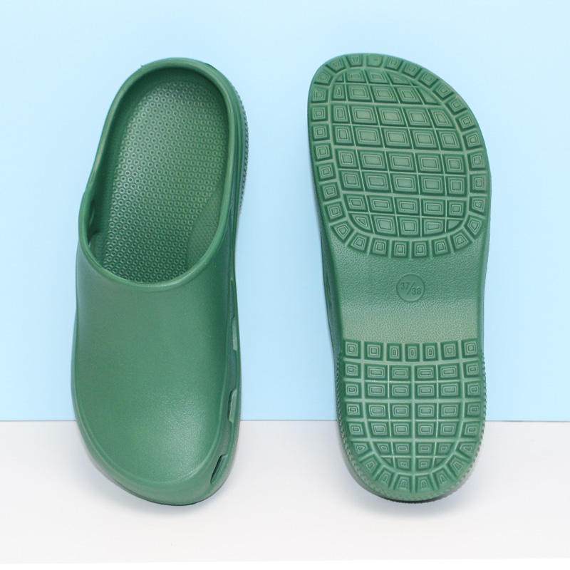 สีเขียว